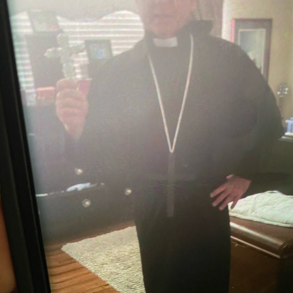 Men’s priest outfit